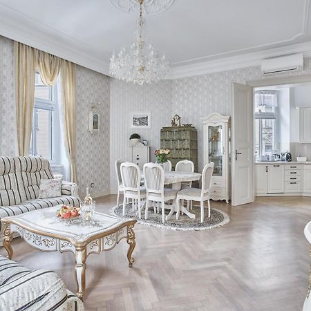 Apartment Luxury Nostalgia Карловы Вары Экстерьер фото