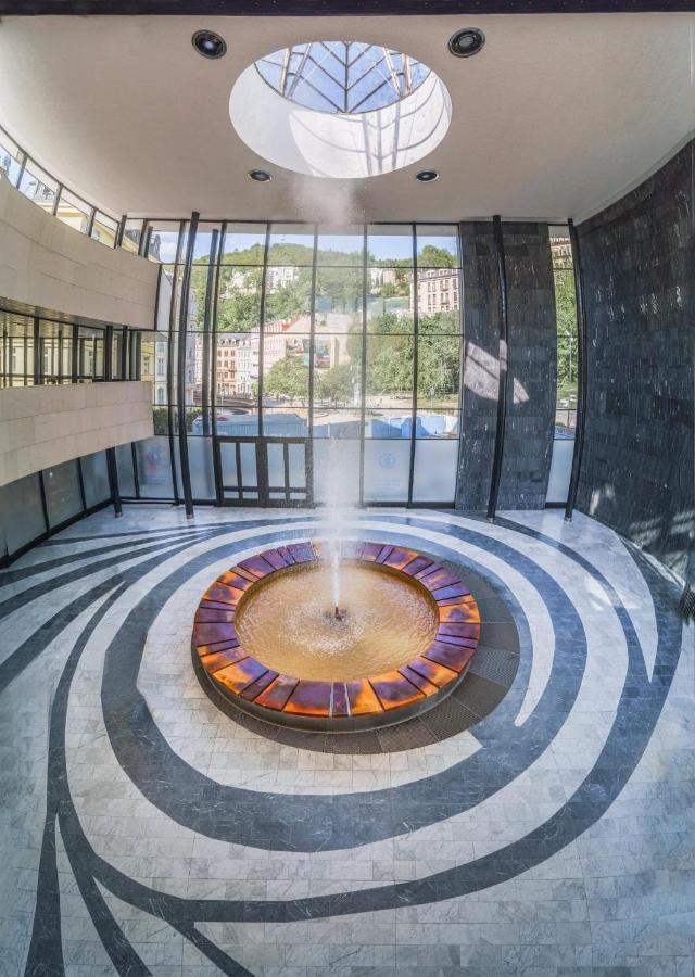 Apartment Luxury Nostalgia Карловы Вары Экстерьер фото